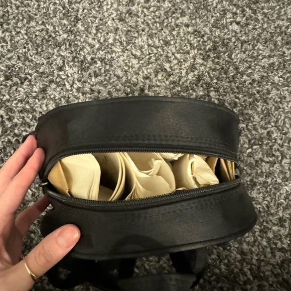 Small black backpack - Picture 3 of 3